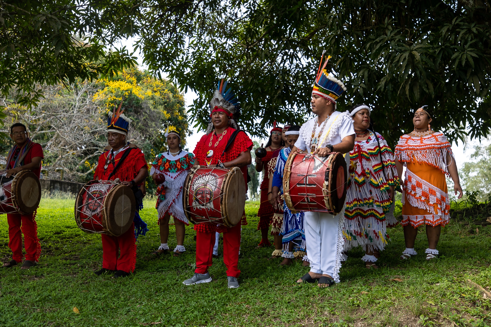 Muzikanten in traditionele kleding